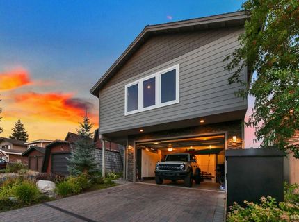 443 Christie Drive, South Lake Tahoe, CA 96150 Photo