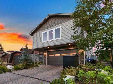 443 Christie Drive, South Lake Tahoe, CA 96150 Photo