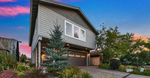443 Christie Drive, South Lake Tahoe, CA 96150 Photo