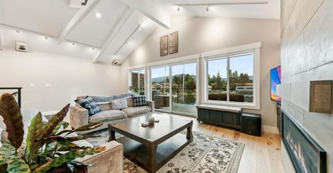 443 Christie Drive, South Lake Tahoe, CA 96150 Photo