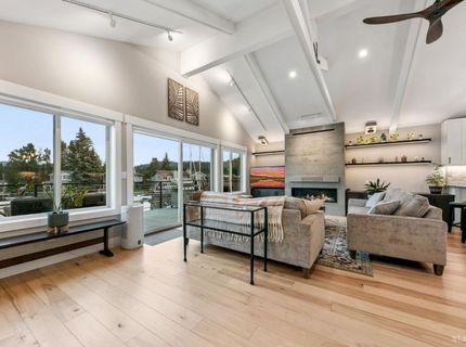 443 Christie Drive, South Lake Tahoe, CA 96150 Photo