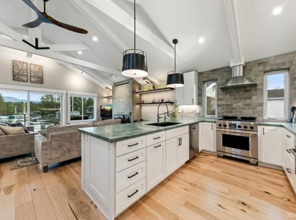 443 Christie Drive, South Lake Tahoe, CA 96150 Photo