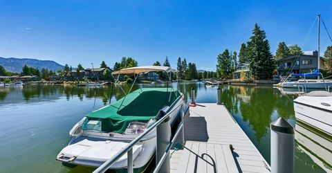 443 Christie Drive, South Lake Tahoe, CA 96150 Photo