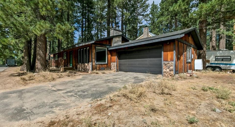 2934 Nevada Avenue, South Lake Tahoe, CA 96150 Photo