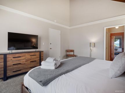 3535 Lake Tahoe Boulevard, Unit 605, South Lake Tahoe, CA 96150 Photo