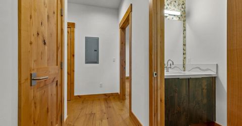 2675 Miller Street, South Lake Tahoe, CA 96150 Photo