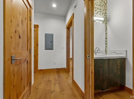 2675 Miller Street, South Lake Tahoe, CA 96150 Photo