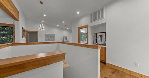 2675 Miller Street, South Lake Tahoe, CA 96150 Photo