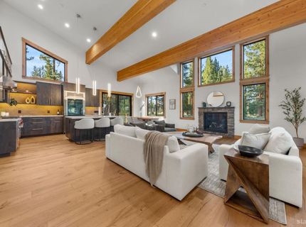 2675 Miller Street, South Lake Tahoe, CA 96150 Photo