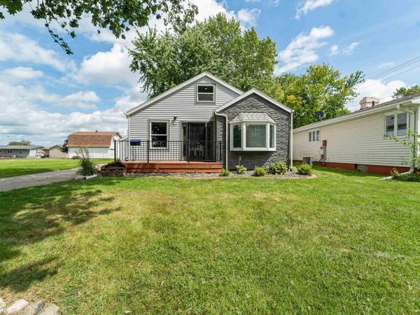811 13Th Street, Nevada, IA 50201