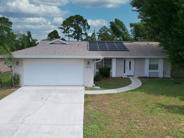 2373 SE GILLETTE Avenue, Port St. Lucie, FL 34952