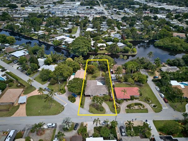 201 NE 29th Street, Wilton Manors, FL 33334