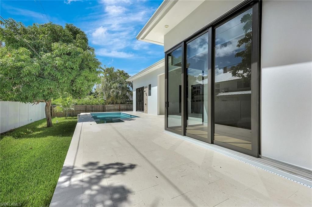 1248 13th Ave N, Naples, FL 34102 Photo