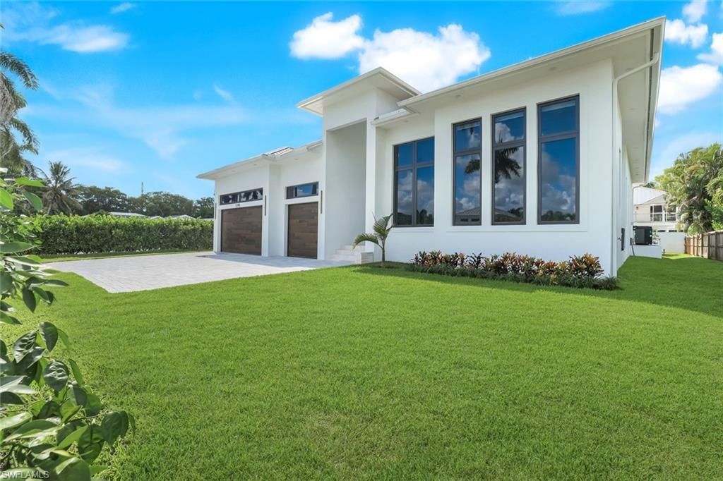1248 13th Ave N, Naples, FL 34102 Photo
