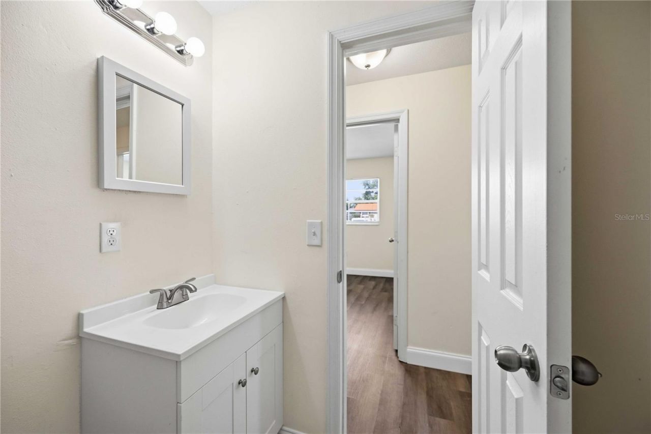 3012 Clay Circle, Sarasota, FL 34234 Photo