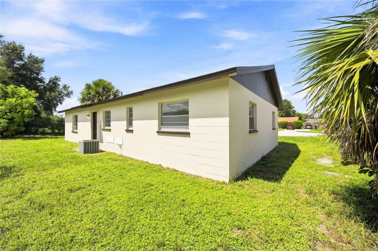 3012 Clay Circle, Sarasota, FL 34234 Photo