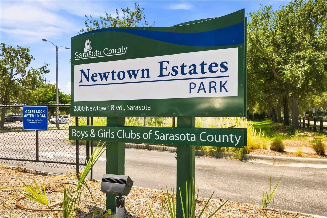 3012 Clay Circle, Sarasota, FL 34234 Photo