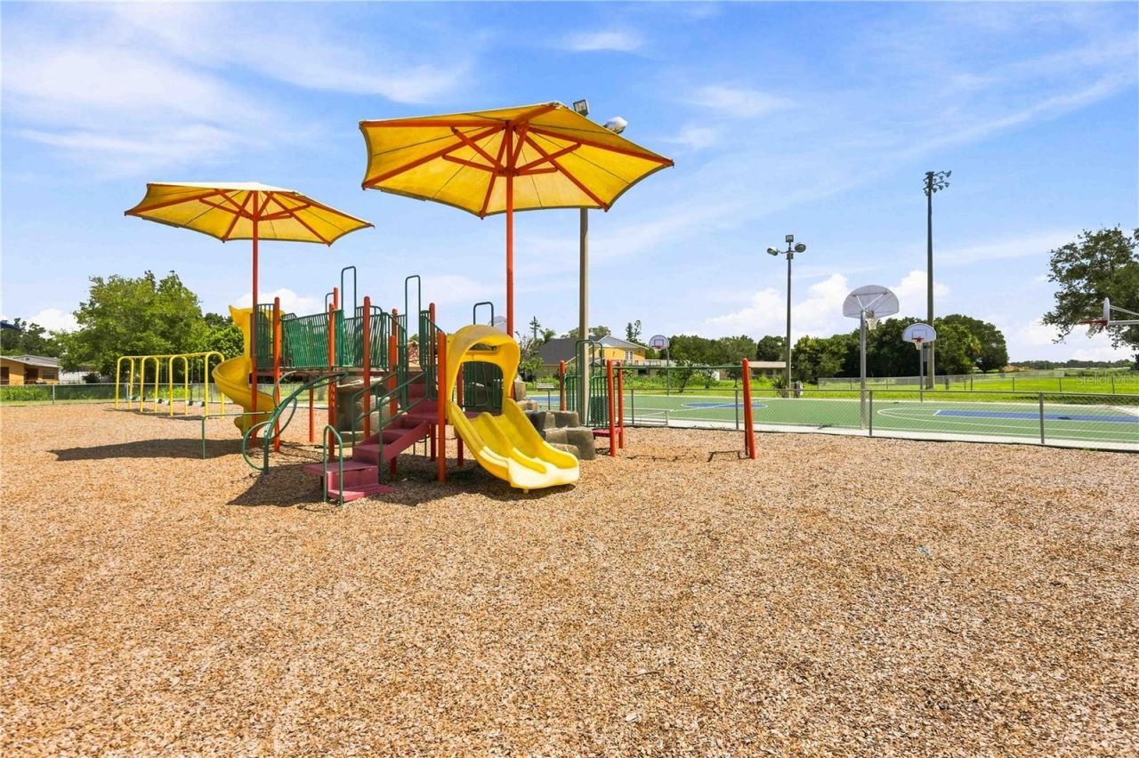 3012 Clay Circle, Sarasota, FL 34234 Photo