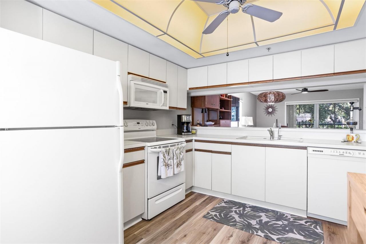7301 29th Avenue Drive W, Unit 201, Bradenton, FL 34209 Photo