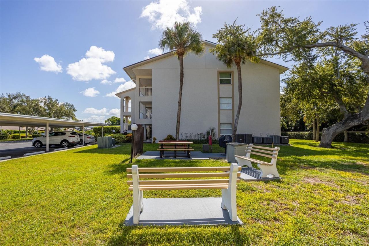 7301 29th Avenue Drive W, Unit 201, Bradenton, FL 34209 Photo