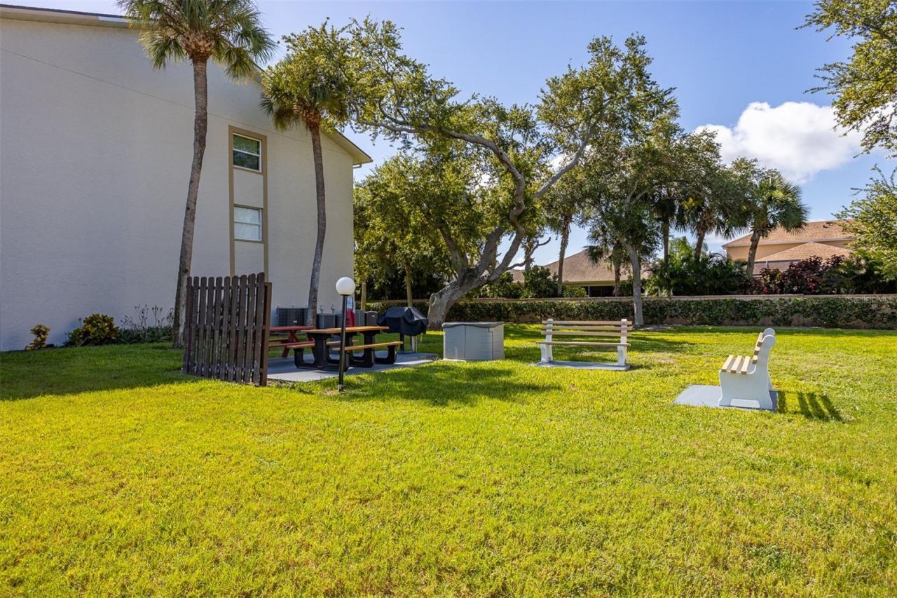 7301 29th Avenue Drive W, Unit 201, Bradenton, FL 34209 Photo