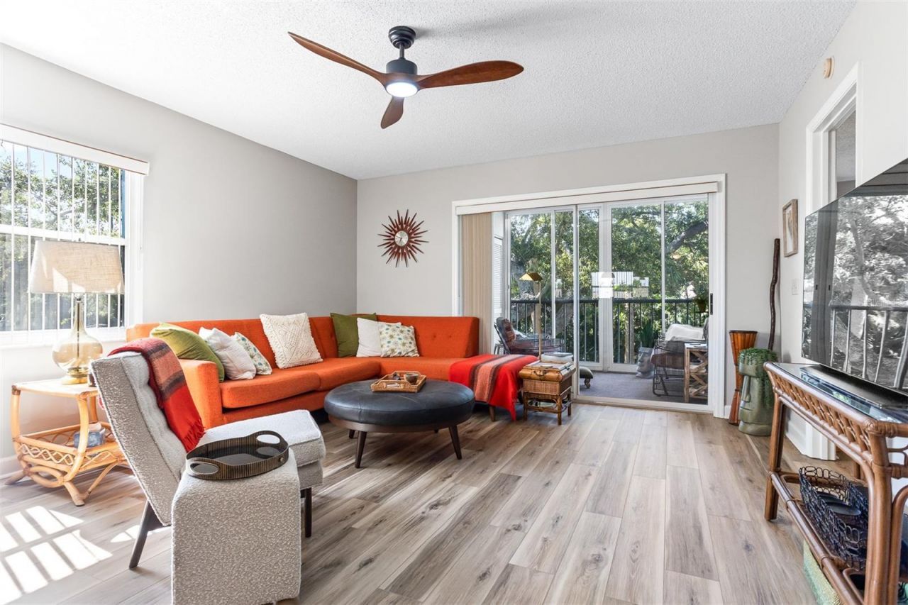 7301 29th Avenue Drive W, Unit 201, Bradenton, FL 34209 Photo