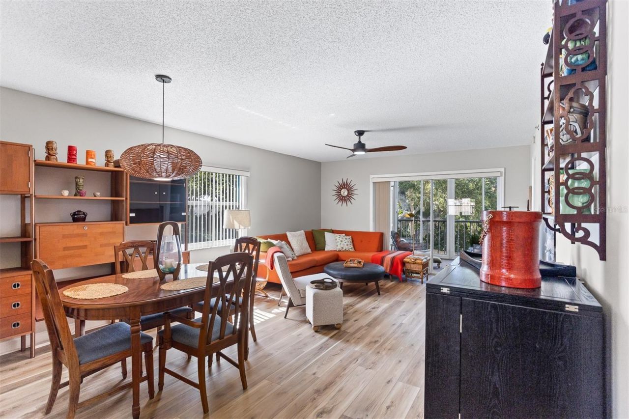 7301 29th Avenue Drive W, Unit 201, Bradenton, FL 34209 Photo