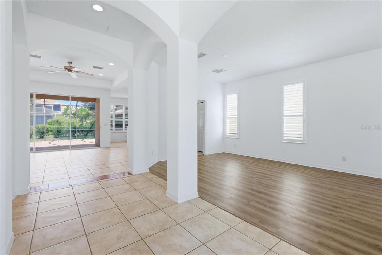 9089 Willow Brook Drive, Sarasota, FL 34238 Photo