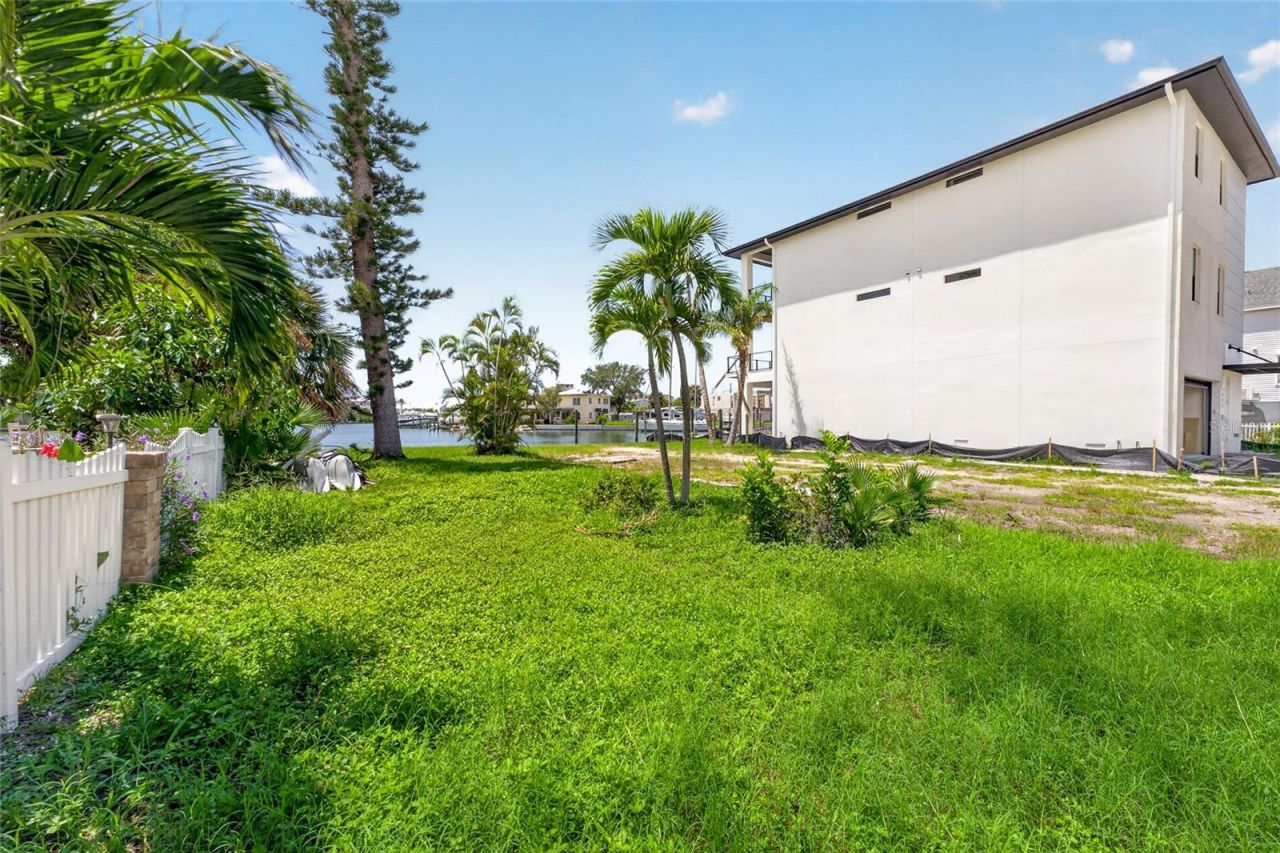331 Boca Ciega Drive , Madeira Beach, FL 33708 Photo