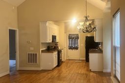 3511 Hazelhurst Road  photo 4