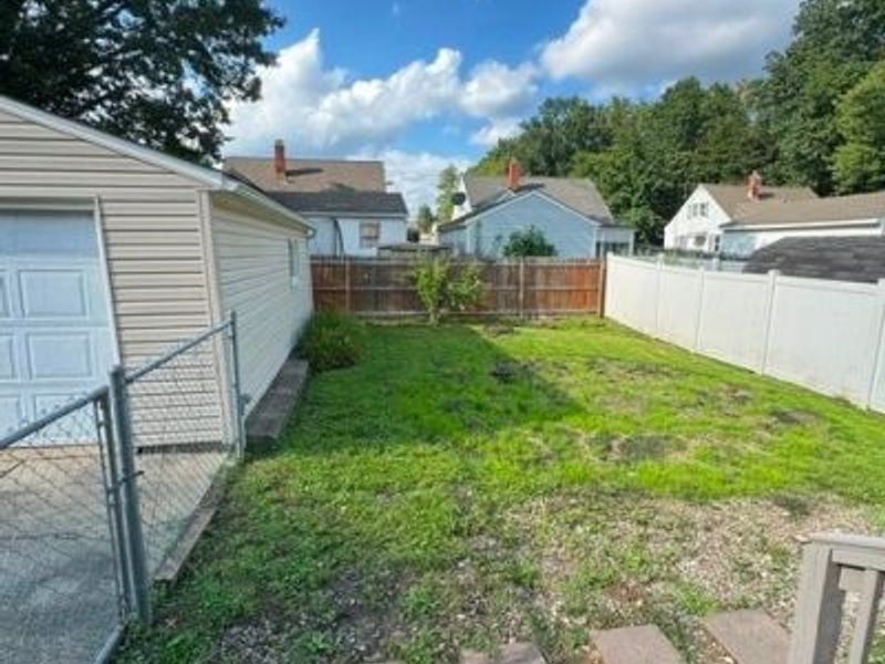 715 E Catawba Avenue, Akron, OH 44306 Photo 16