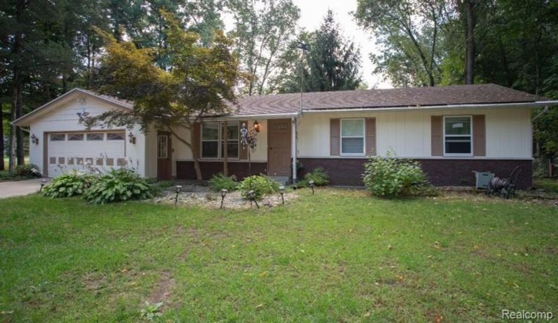 28047 Wexford Drive , Antwerp Township, Mi 49065 Main Photo