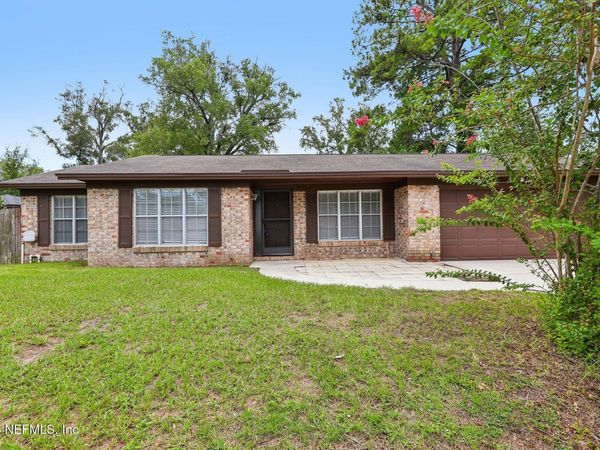 8364 POINTER Drive N, Jacksonville, FL 32221