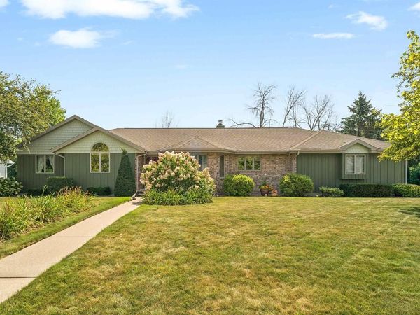 1337 ORCHARD COURT, Neenah, WI 54956