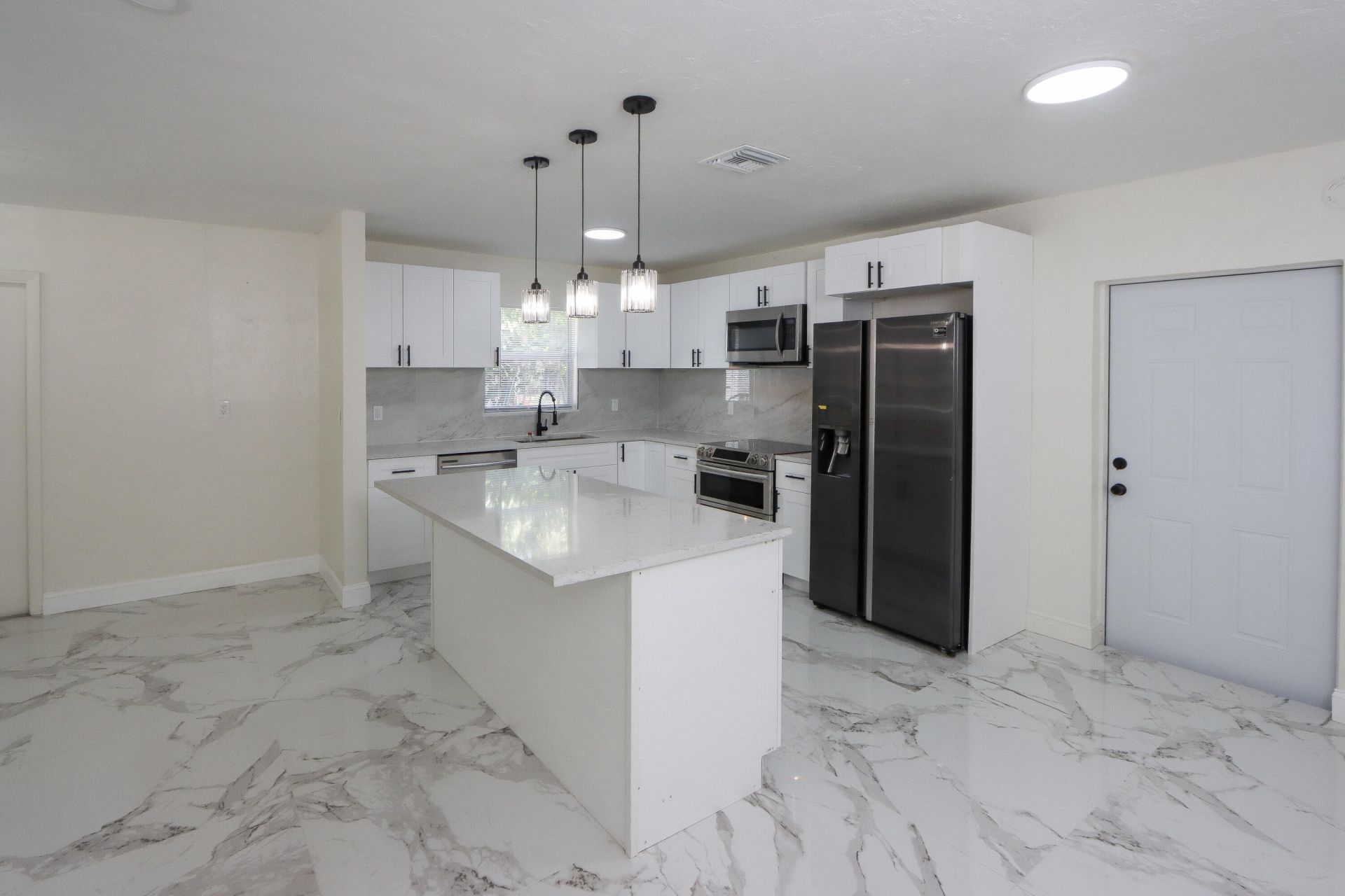 1830 NE 2nd Lane Ne, Boynton Beach, FL 33435 Photo