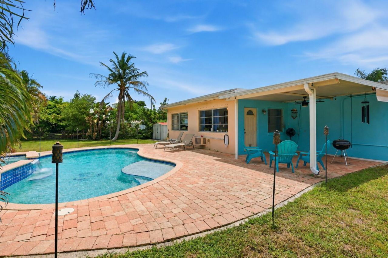 156 Granada Drive, Palm Springs, FL 33461 Photo