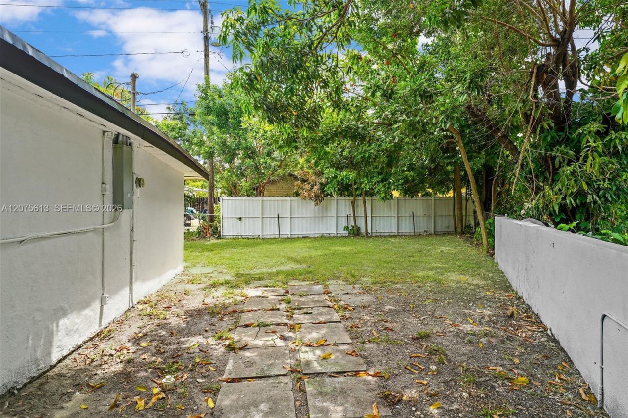 360 NW 179th Ter , Miami Gardens, FL 33169 Photo