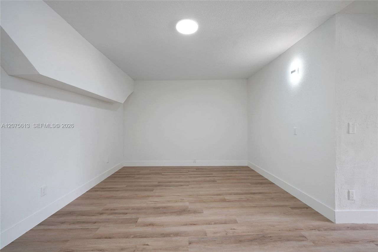 360 NW 179th Ter , Miami Gardens, FL 33169 Photo