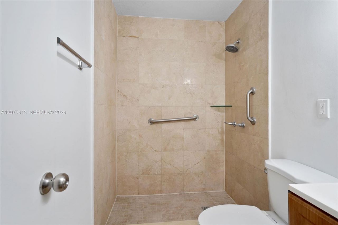 360 NW 179th Ter , Miami Gardens, FL 33169 Photo