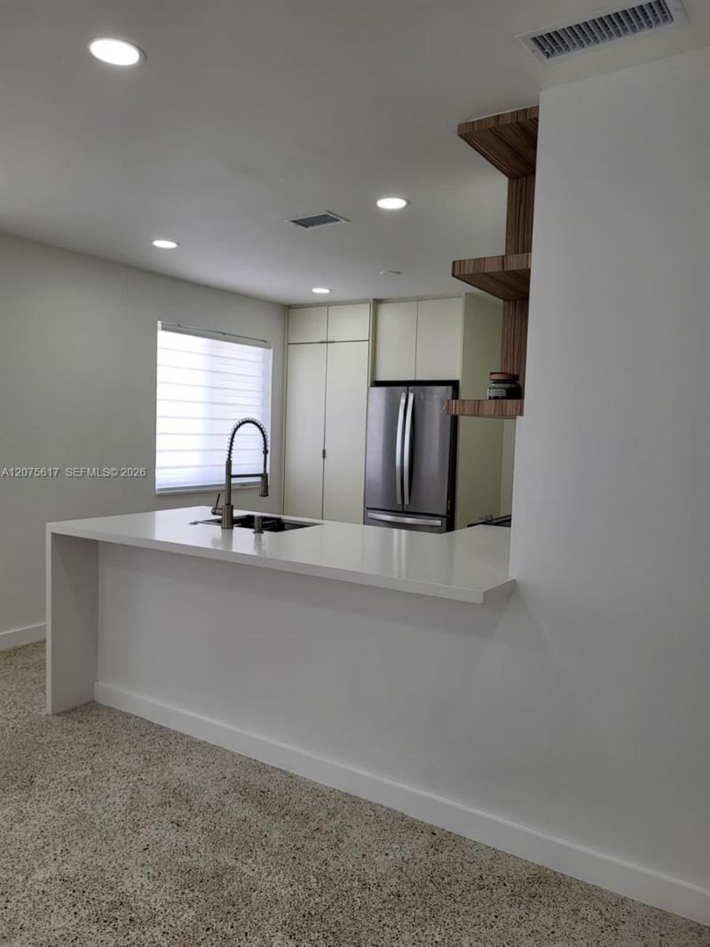 9226 SW 37th Street , Unit 9226, Miami, FL 33165 Photo
