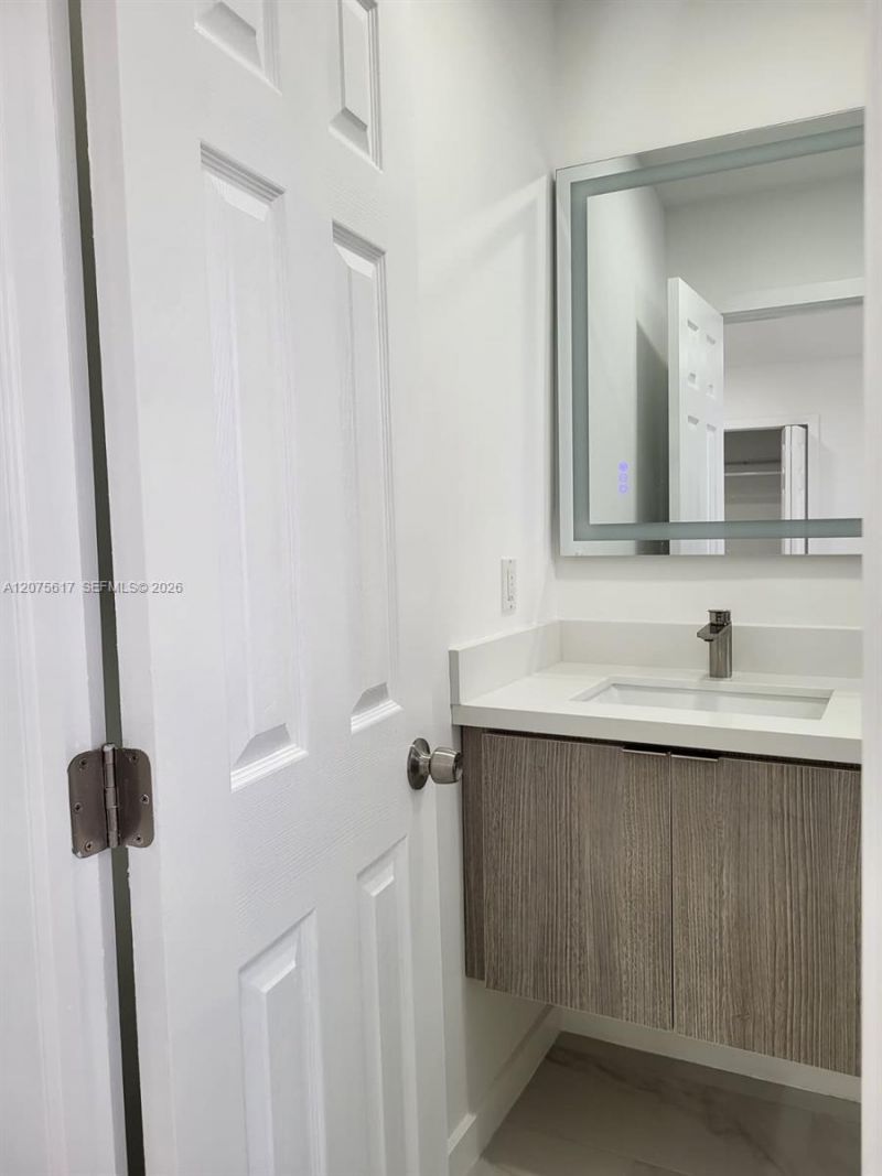 9226 SW 37th Street , Unit 9226, Miami, FL 33165 Photo