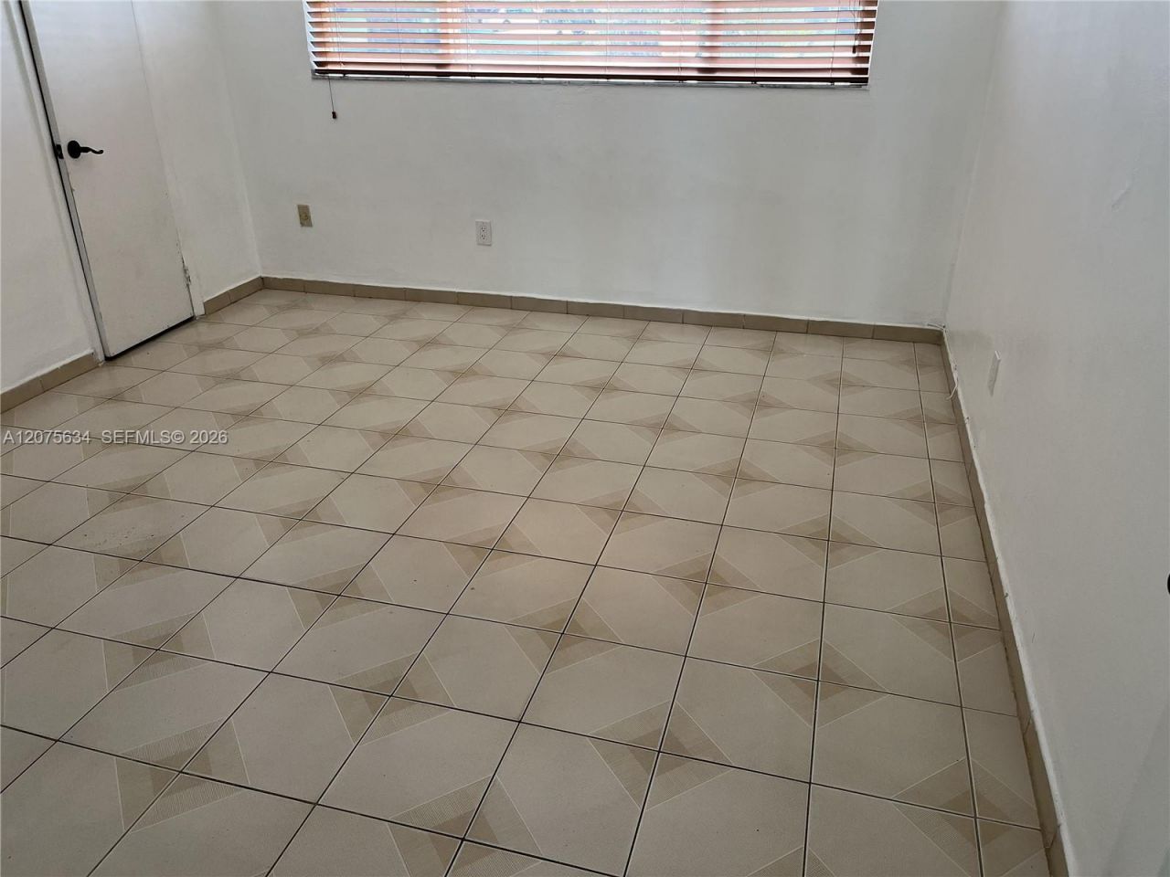 18105 NW 81st Ct , Hialeah, FL 33015 Photo