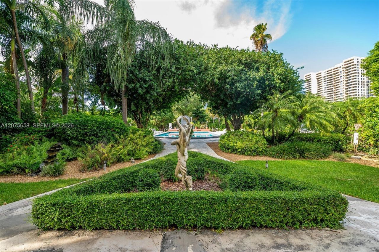 255 W 24th St , Unit 208, Miami Beach, FL 33140 Photo