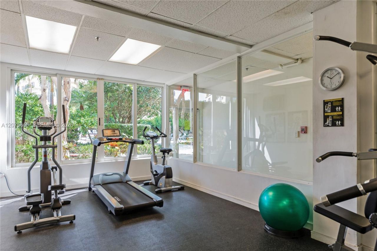255 W 24th St , Unit 208, Miami Beach, FL 33140 Photo