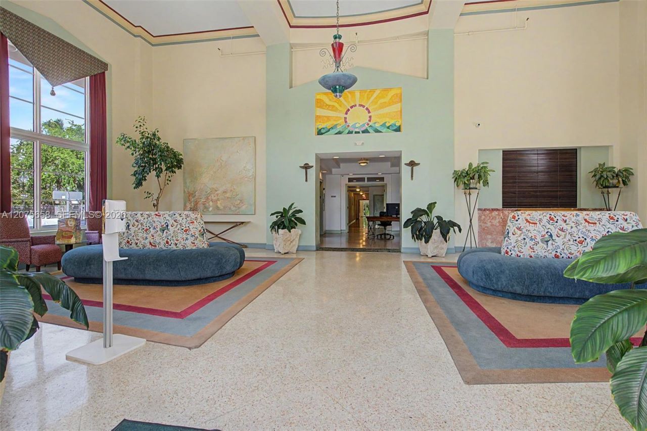255 W 24th St, Unit 208, Miami Beach, FL 33140 Photo