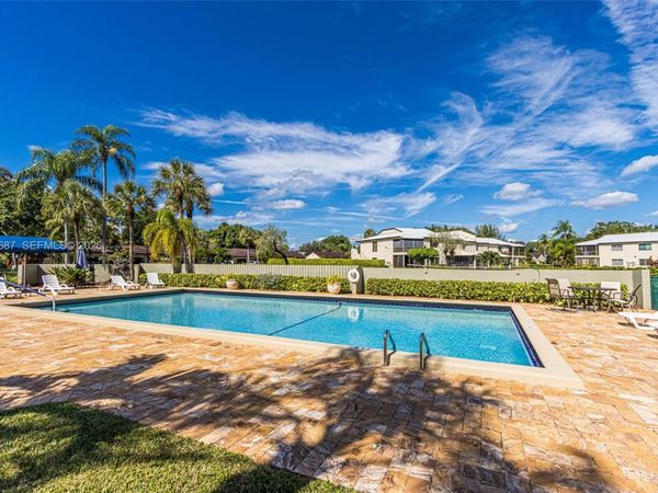 8566 Casa Del Lago , Unit H, Boca Raton, FL 33433