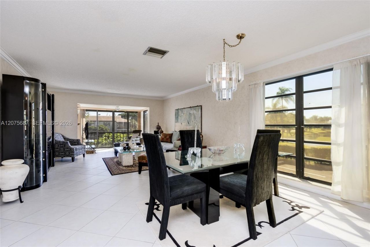 8566 Casa Del Lago , Unit H, Boca Raton, FL 33433 Photo