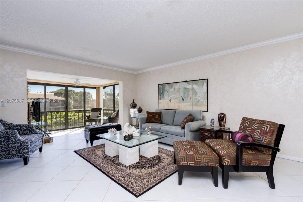 8566 Casa Del Lago , Unit H, Boca Raton, FL 33433 Photo