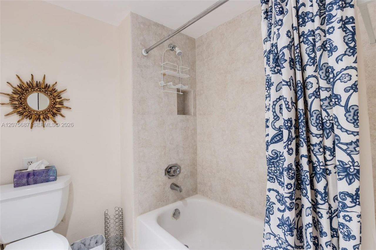 8566 Casa Del Lago , Unit H, Boca Raton, FL 33433 Photo
