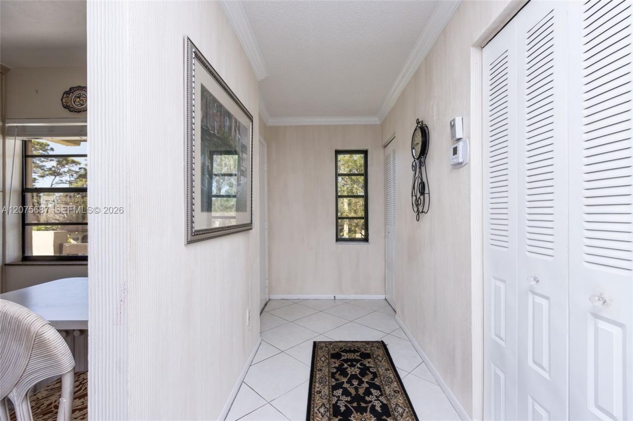 8566 Casa Del Lago , Unit H, Boca Raton, FL 33433 Photo